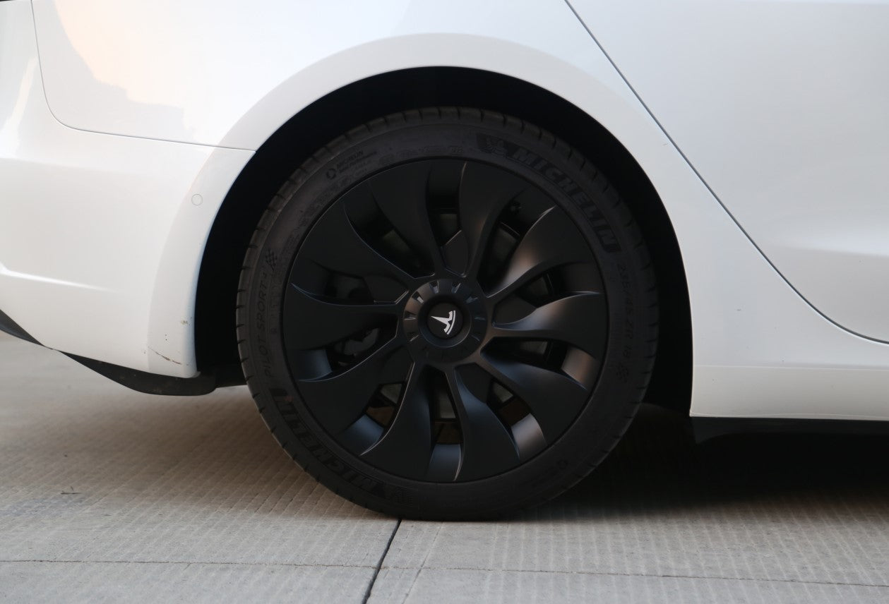 Tesla Model 3 – 18″ Aero-vanteiden pölykapselit – tuotekuva 3