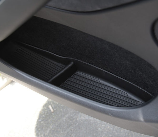 Tesla Model Y – inzetbakjes voor de deurvakken – productafbeelding 3