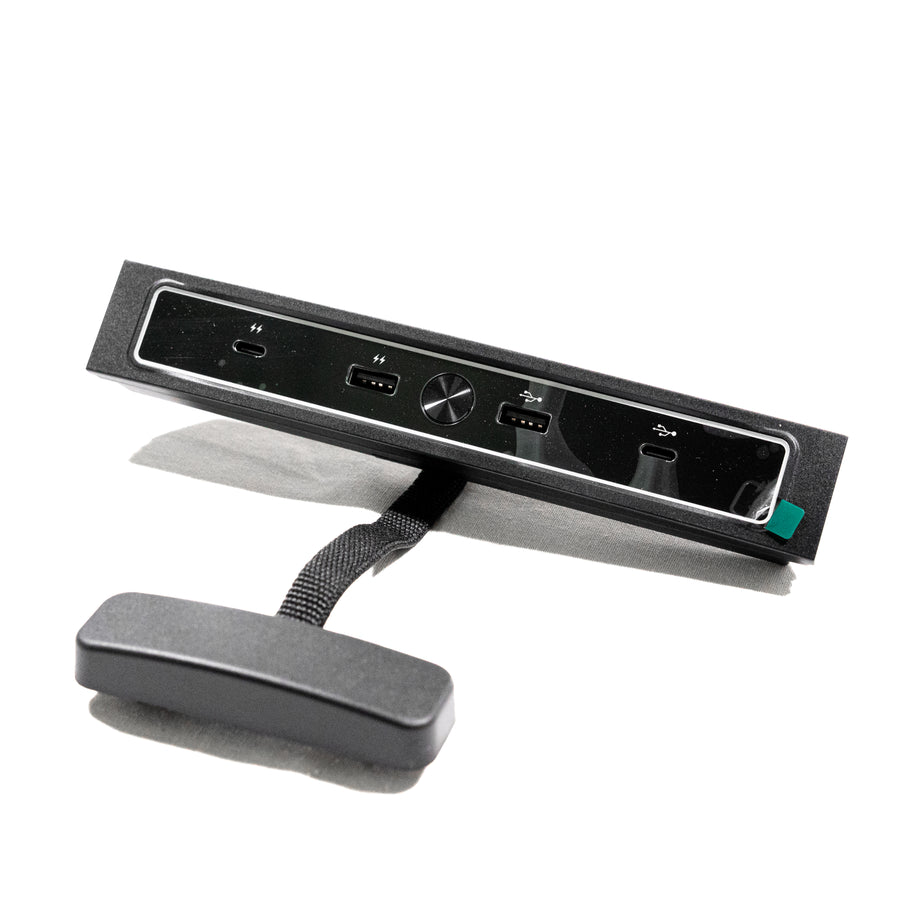 Tesla Model 3/Y -USB-A-jakaja